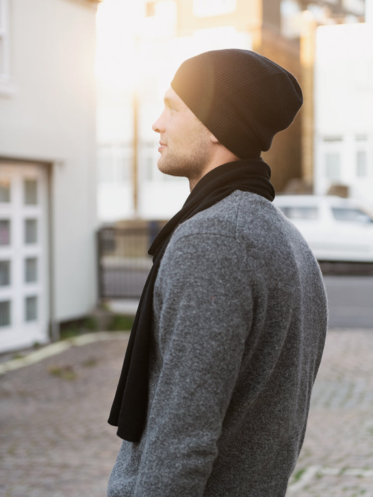 SUPER-SOFT CASHMERE BEANIE HAT – Knüg - Main Image