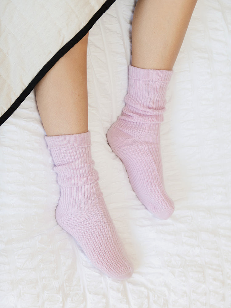 CASHMERE BED SOCKS