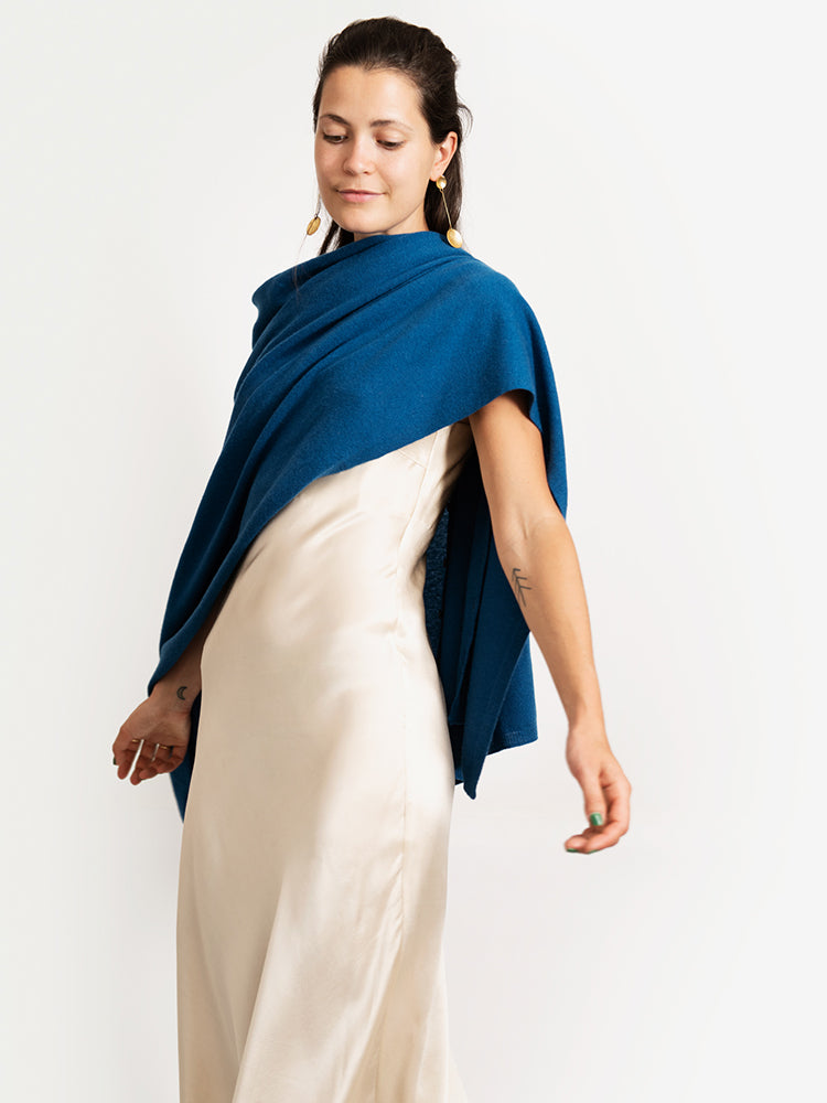 CASHMERE BUTTON WRAP PONCHO