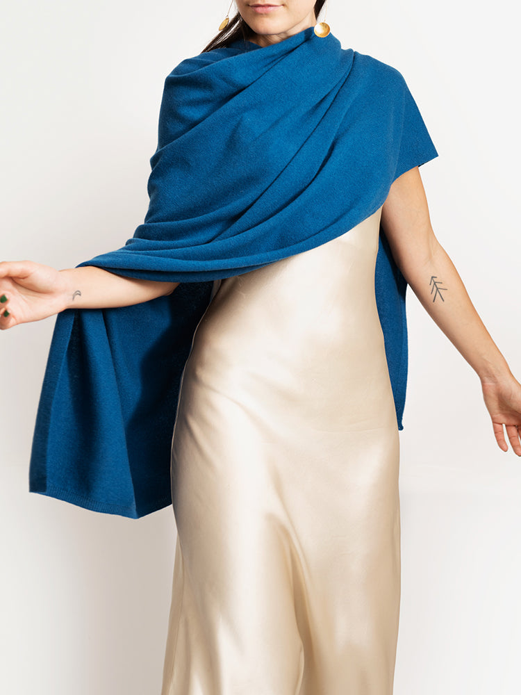 CASHMERE BUTTON WRAP PONCHO